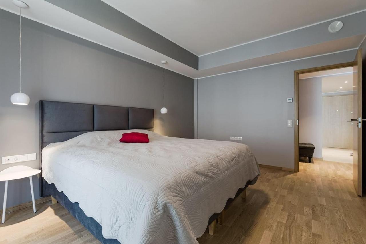 Central Apartments, Quiet With Free Parking And Ac. Таллин Экстерьер фото