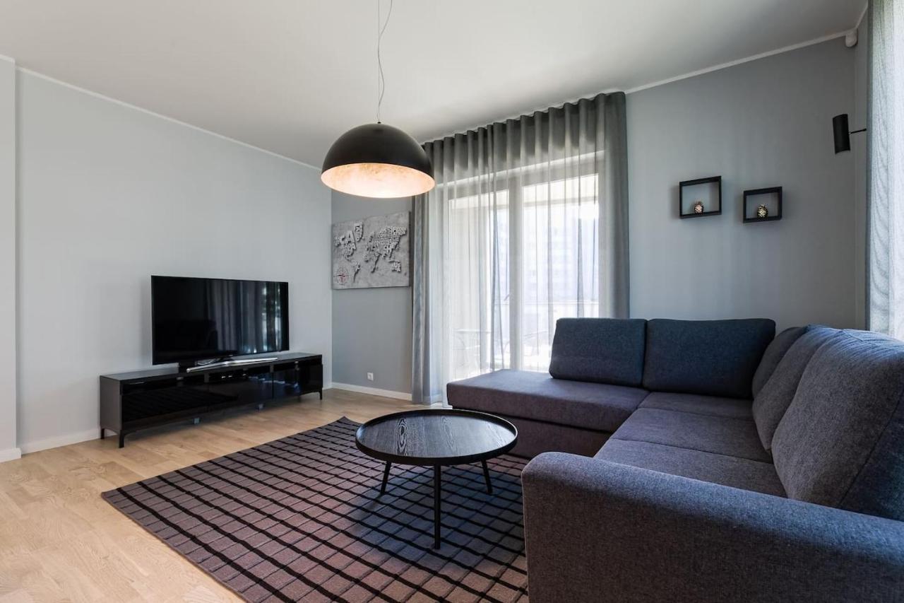 Central Apartments, Quiet With Free Parking And Ac. Таллин Экстерьер фото